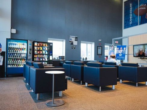 Used 2024 Chevrolet Traverse RS image 33