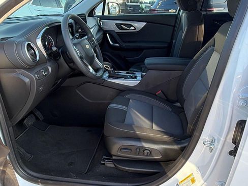New 2026 Chevrolet Blazer LT w/ Convenience Package FWD image 15