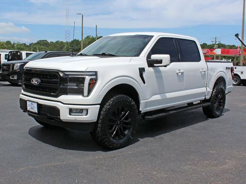 Used 2024 Ford F150 Lariat w/ Bed Utility Package AWD/4WD image 11