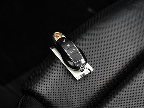 Used 2010 Porsche Panamera Turbo image 60
