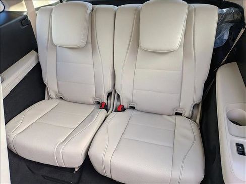 New 2026 Mercedes-Benz GLS 450 4MATIC image 16