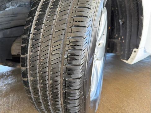 Used 2011 Toyota Sienna LE image 26