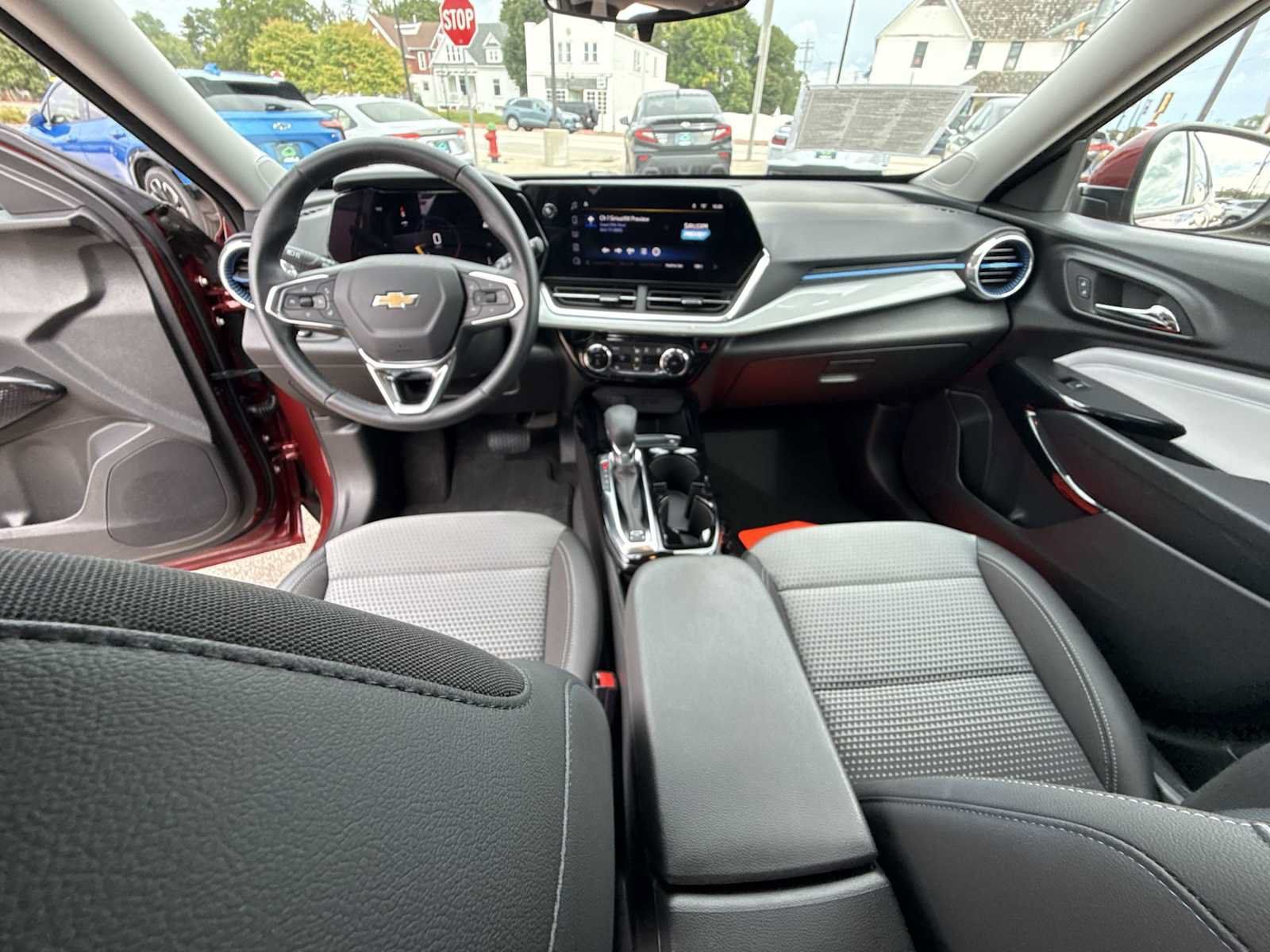 Certified 2024 Chevrolet Trax LT w/ Driver Confidence Package FWD image 19