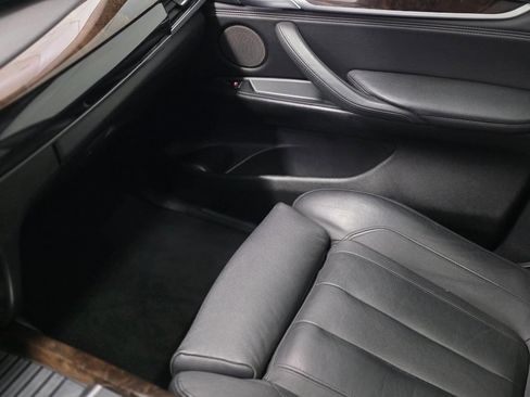 Used 2014 BMW X5 xDrive50i image 15