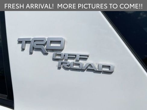 Used 2022 Toyota 4Runner TRD Off-Road AWD/4WD image 8