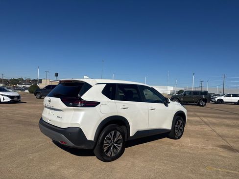 Certified 2023 Nissan Rogue SV image 21