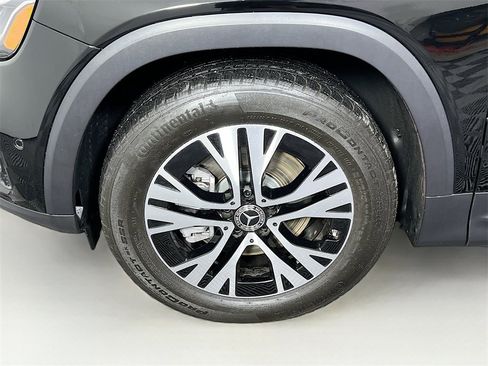 Used 2024 Mercedes-Benz GLB 250 image 30
