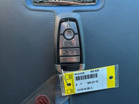 Used 2025 Ford F350 Platinum w/ FX4 Off-Road Package image 20