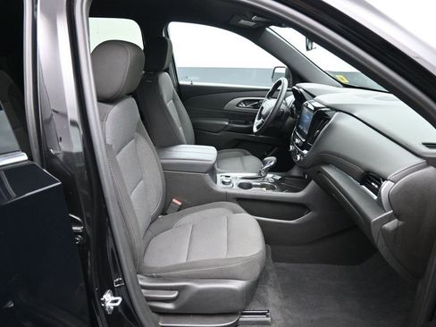 Used 2023 Chevrolet Traverse LT FWD image 26