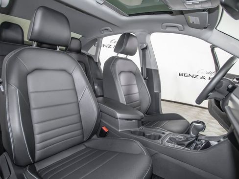 Used 2024 Volkswagen Jetta SE FWD image 47