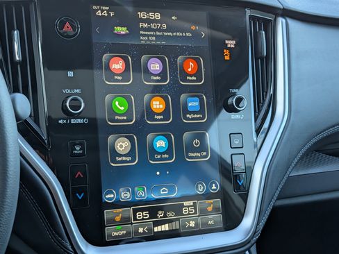 Used 2025 Subaru Outback Premium image 22