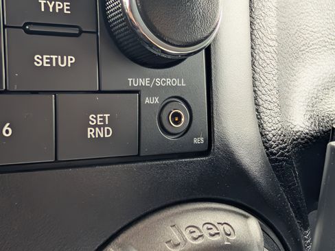 Used 2016 Jeep Wrangler Unlimited Sport w/ Quick Order Package 24S AWD/4WD image 33