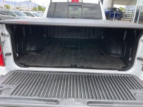 Used 2025 RAM 1500 Laramie w/ Sport Appearance Package AWD/4WD image 15