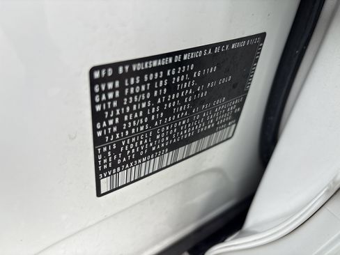 Used 2022 Volkswagen Tiguan SE R-Line AWD/4WD image 36