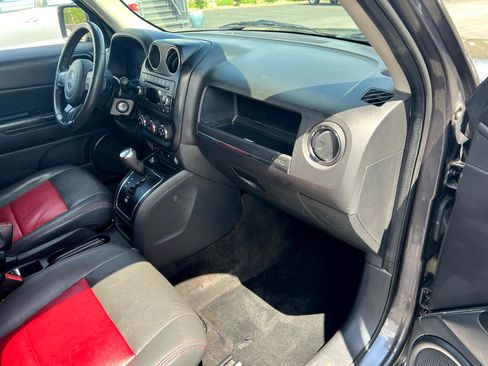 Used 2014 Jeep Patriot Latitude image 19