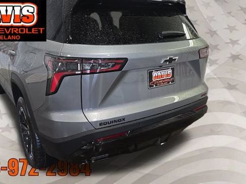 New 2026 Chevrolet Equinox RS w/ Convenience Package III FWD image 13