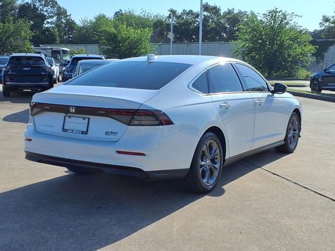 Used 2023 Honda Accord EX image 4