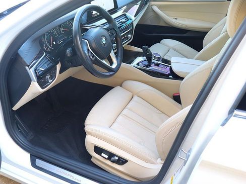 Used 2018 BMW 530i image 9