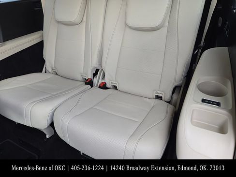 Used 2021 Mercedes-Benz GLS 450 4MATIC image 22