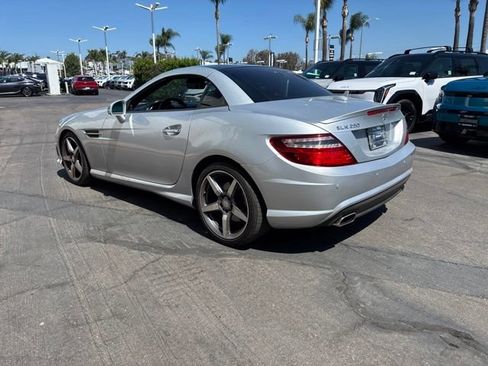 Used 2015 Mercedes-Benz SLK 250 image 4