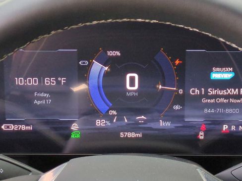 Used 2026 Chevrolet Equinox EV LT w/ Convenience Package II FWD image 15