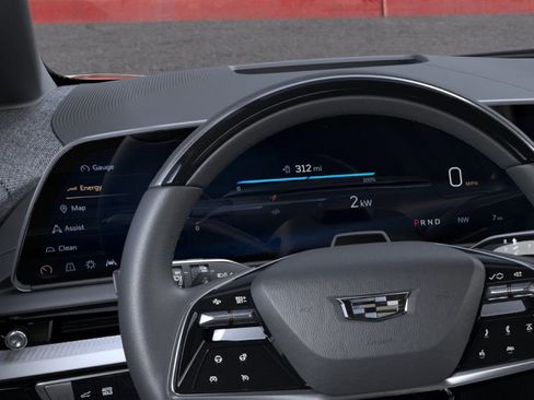 New 2026 Cadillac Optiq Luxury 2 image 18