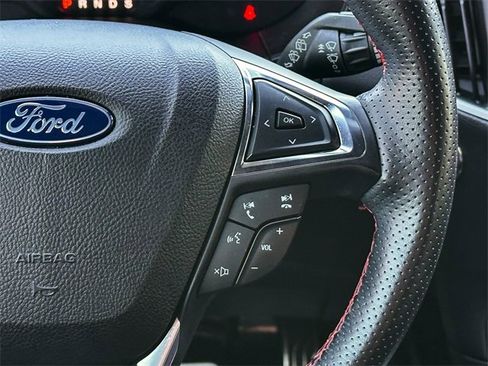 Used 2022 Ford Edge ST-Line image 22