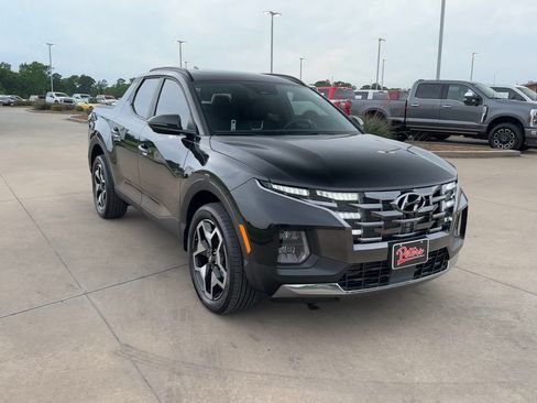 Used 2024 Hyundai Santa Cruz Limited AWD/4WD image 2