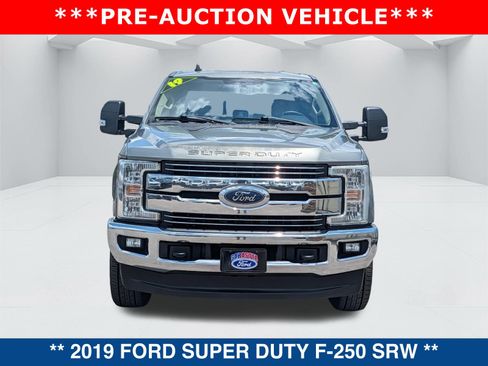 Used 2019 Ford F250 Lariat w/ Lariat Value Package AWD/4WD image 9