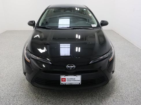 Certified 2024 Toyota Corolla LE FWD image 3