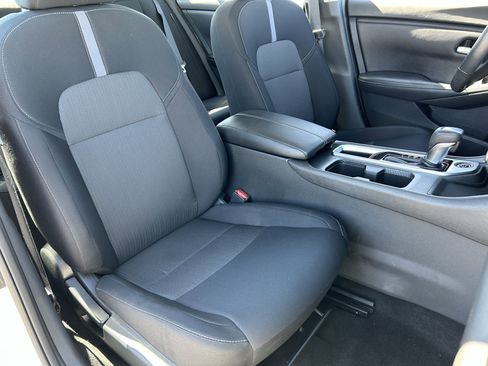 Used 2022 Nissan Sentra SV w/ Trunk Package image 9