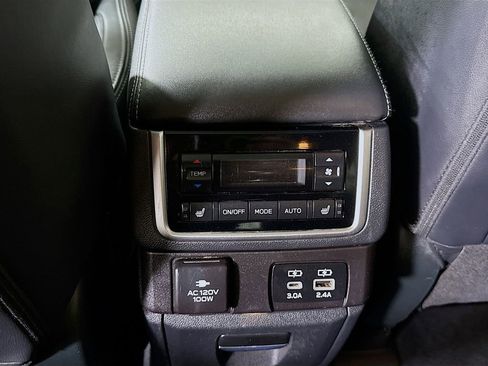 Used 2023 Subaru Ascent Touring AWD/4WD image 13