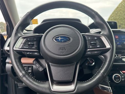 Used 2022 Subaru Forester Touring image 7