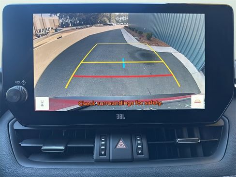 Used 2023 Toyota RAV4 XLE Premium image 33