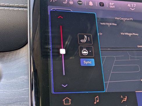 Used 2023 Jeep Grand Cherokee Limited w/ Black Appearance Package image 25