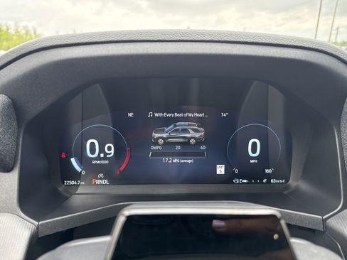 Used 2025 Ford Explorer ST-Line image 18