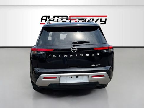Used 2025 Nissan Pathfinder SL AWD/4WD image 6