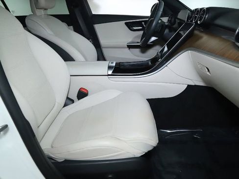 Used 2023 Mercedes-Benz C 300 4MATIC Sedan image 28