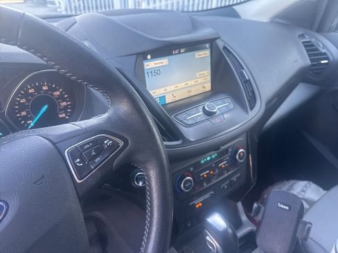 Used 2019 Ford Escape SE image 20