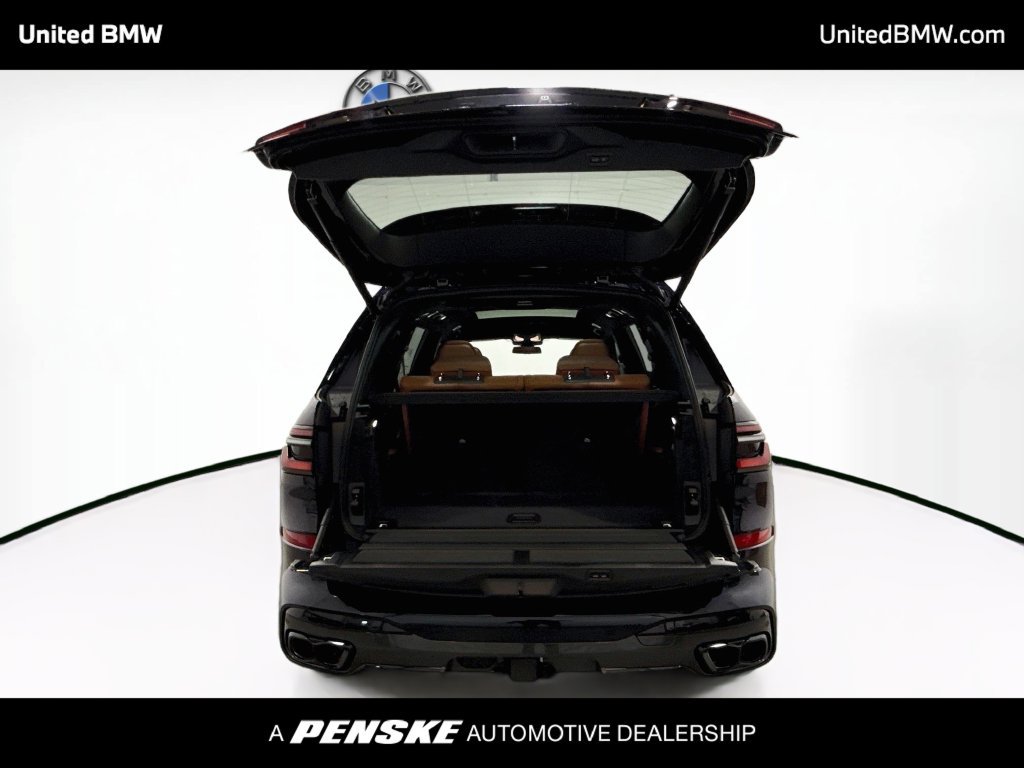 Used 2027 BMW X7 M60i AWD/4WD image 15