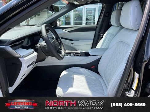 New 2026 Jeep Cherokee Overland w/ Advanced Pro Tech Group AWD/4WD image 3
