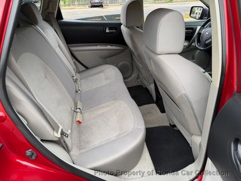 Used 2013 Nissan Rogue S FWD image 10