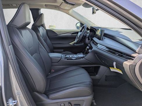 Used 2025 INFINITI QX60 Luxe w/ Vision Package FWD image 25