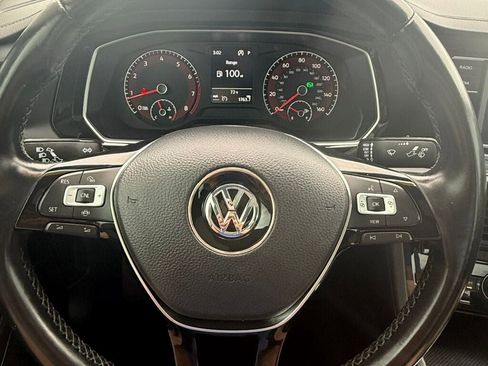 Used 2019 Volkswagen Jetta SE FWD image 24