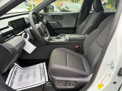 Used 2026 Toyota RAV4 SE w/ Convenience Package AWD/4WD image 26