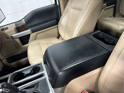 Used 2016 Ford F150 Lariat w/ Equipment Group 502A Luxury image 31