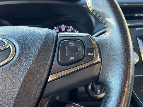 Used 2016 Toyota Avalon image 29