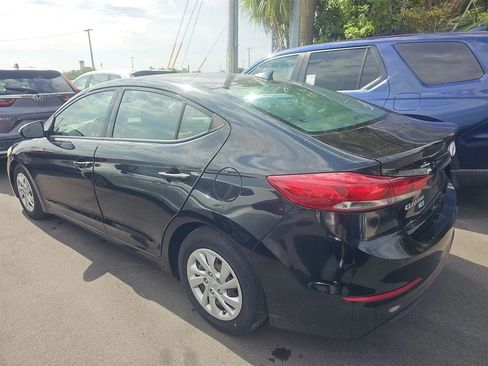 Used 2017 Hyundai Elantra SE FWD image 6