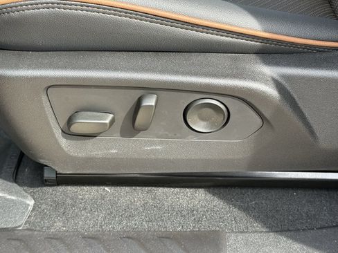 New 2026 GMC Canyon AT4 w/ Technology Plus Package AWD/4WD image 15