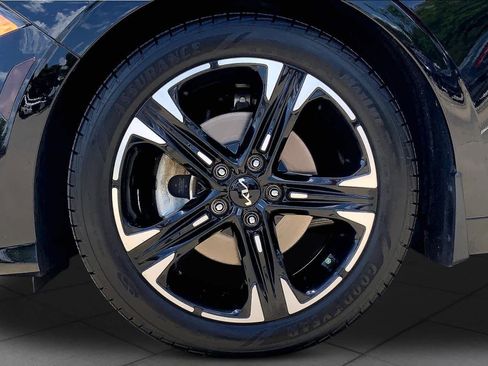 Used 2023 Kia K5 GT-Line AWD/4WD image 11